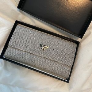 BNIB Prada Wallet